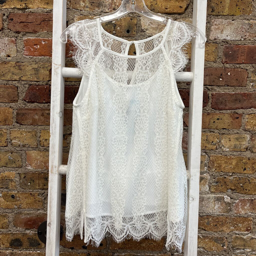 NWT Blouse Lace Cap Slv