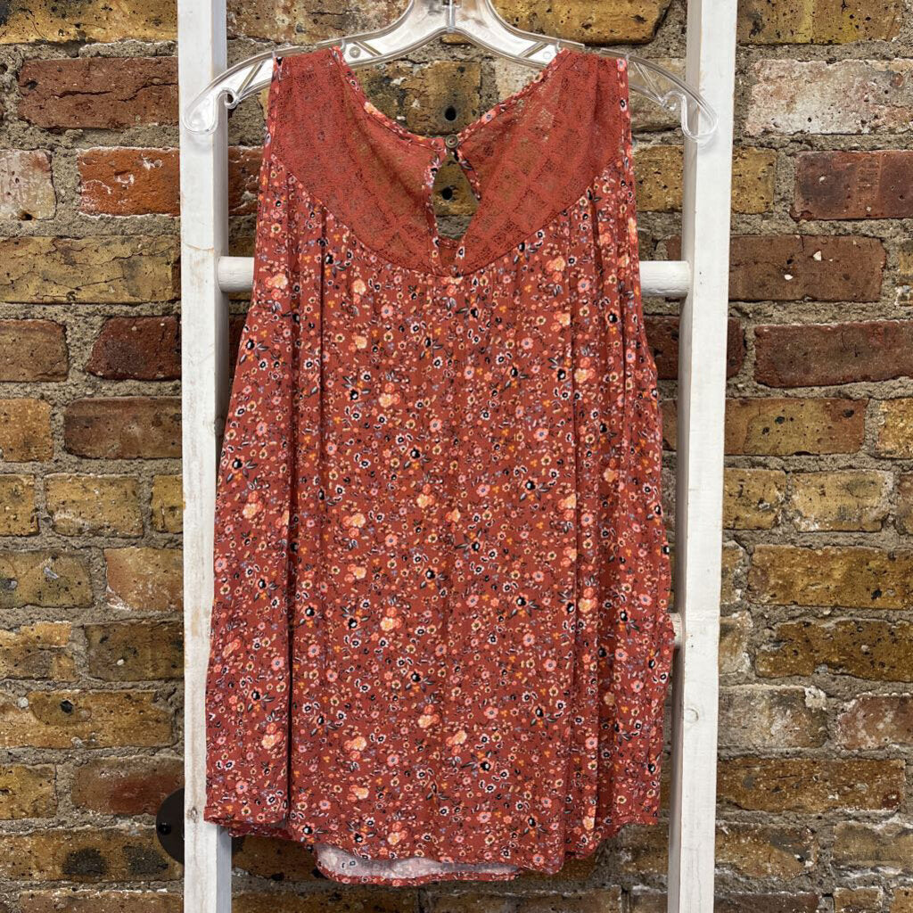 NWT Tank Top Floral
