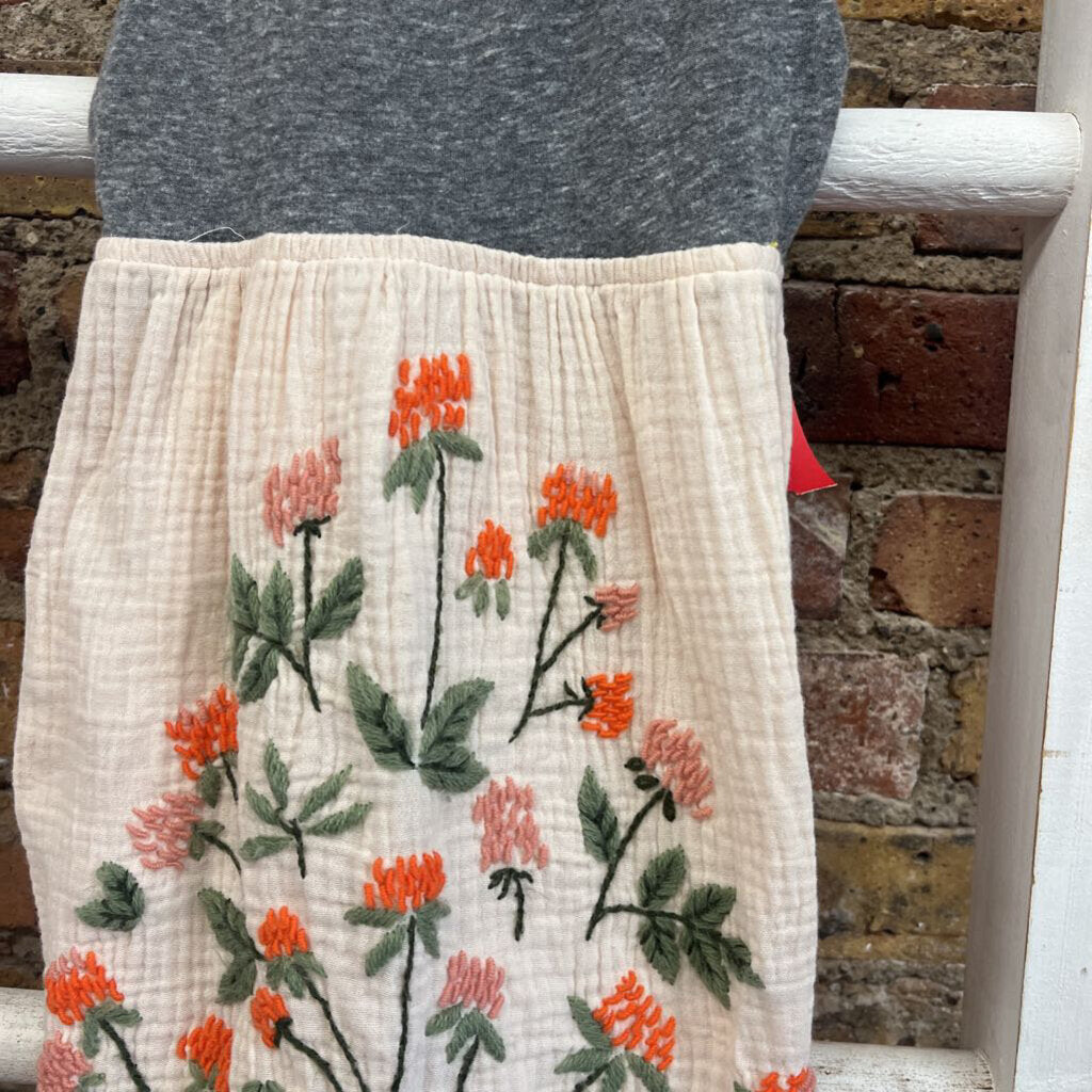 Dress Embroidered Floral