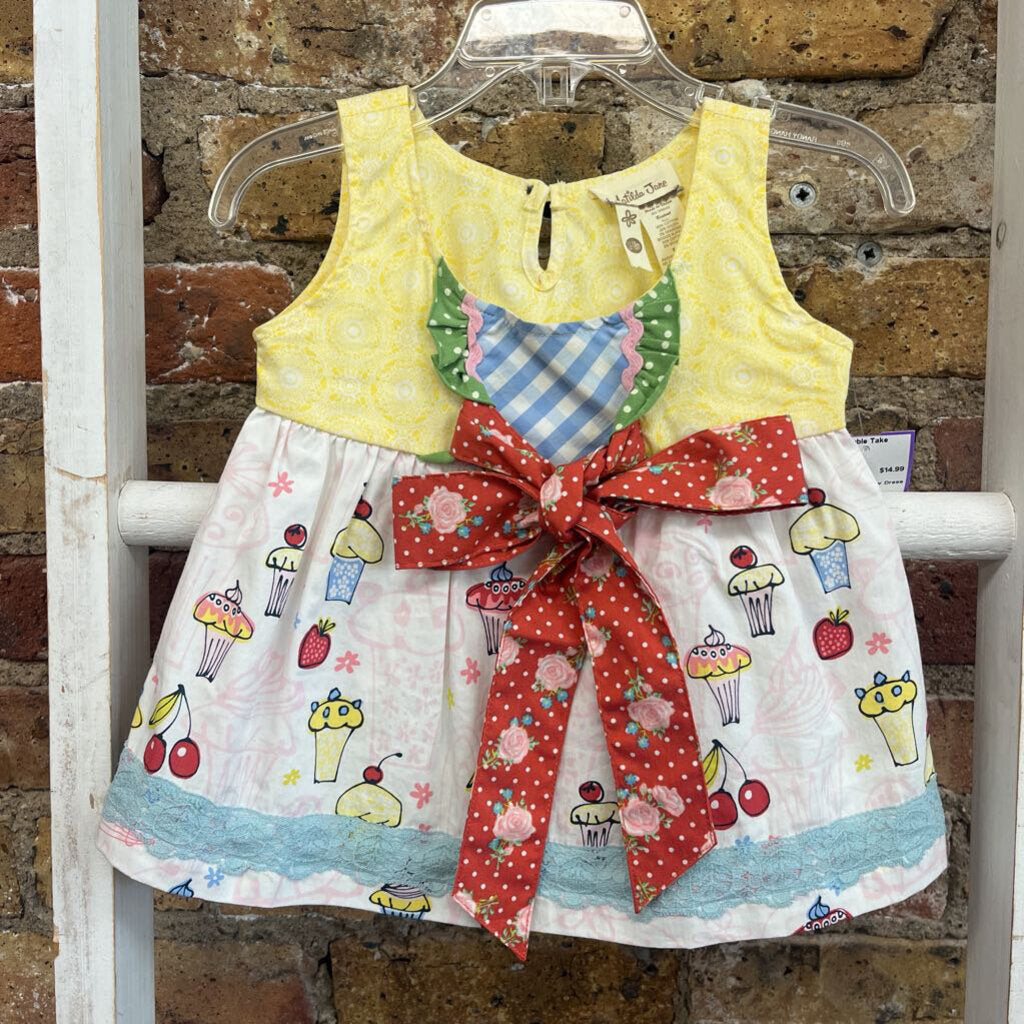 Bow Dress Cupcakes