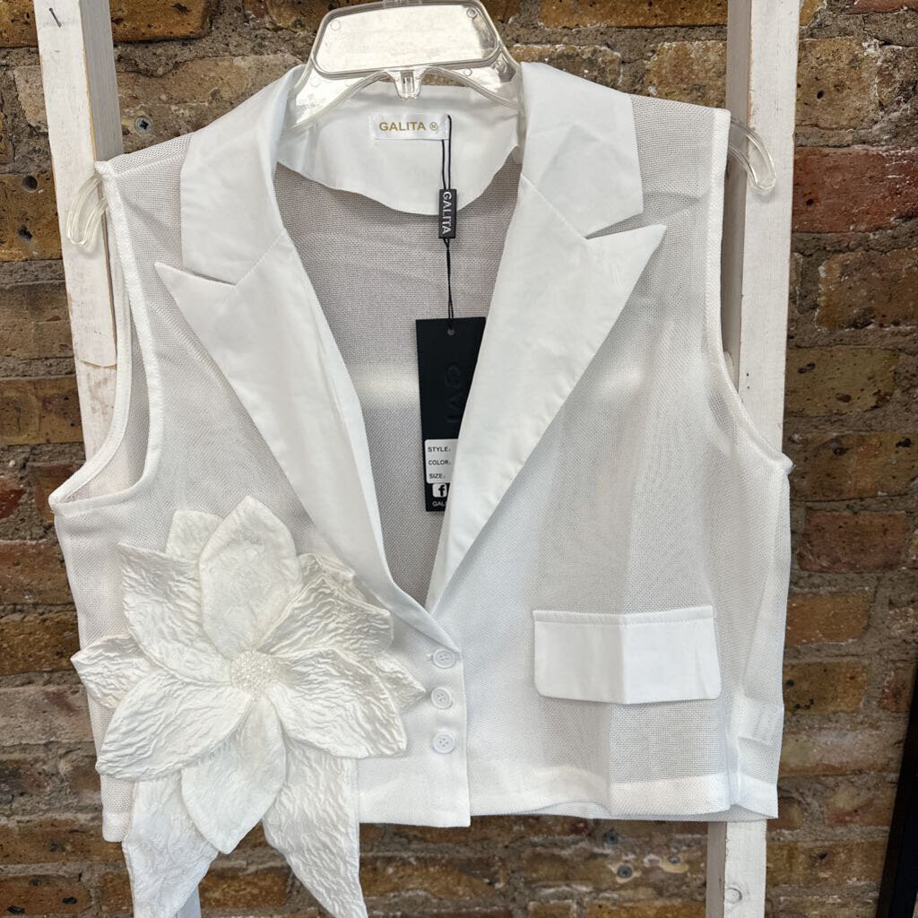 NWT Vest Mesh/Flower