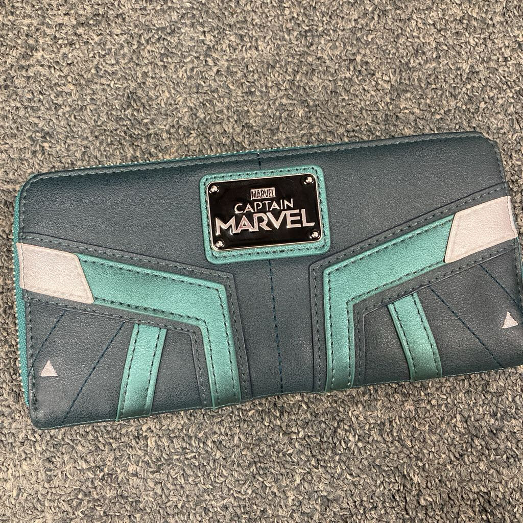 Wallet Captain Marvel