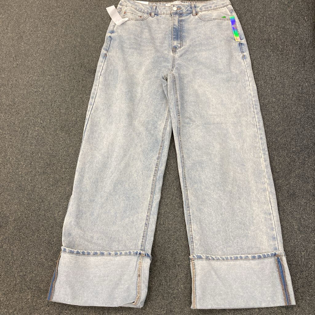 NWT Jeans Wide Leg Cuff