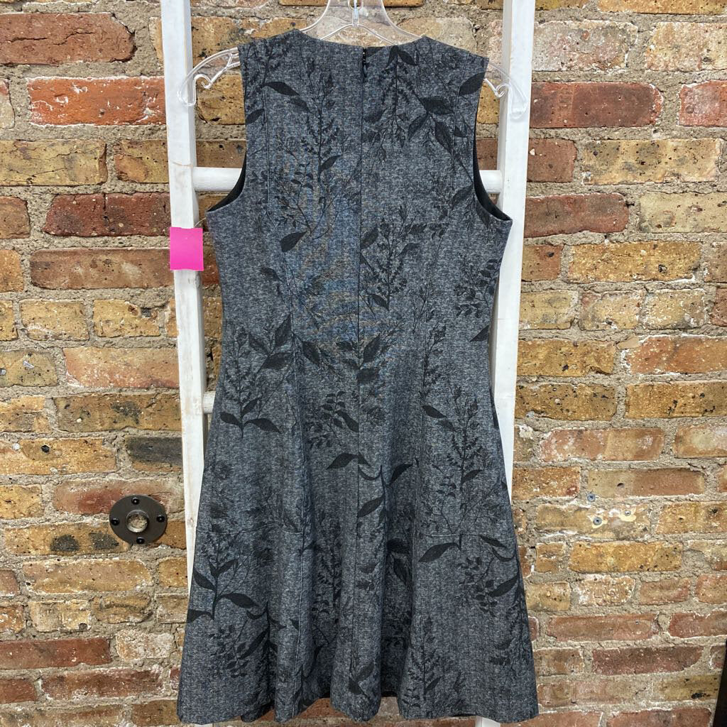 Sleeveless Vneck Dress