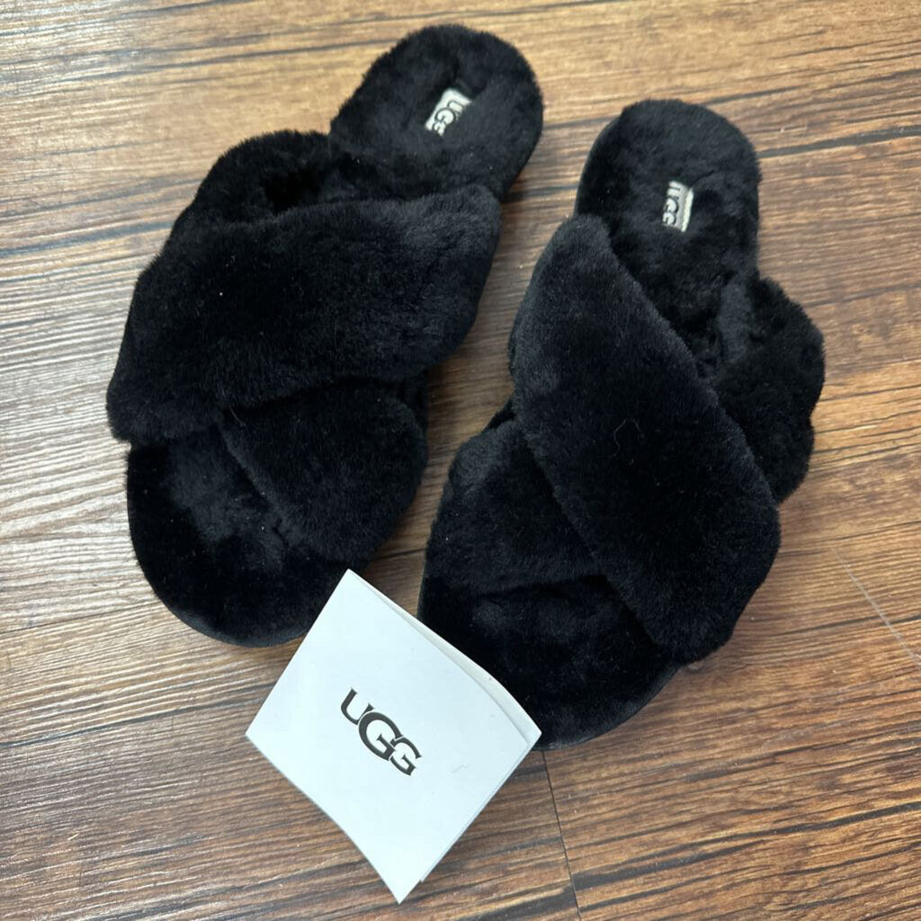 NEW Fuzzy Cross Slipper Sandals