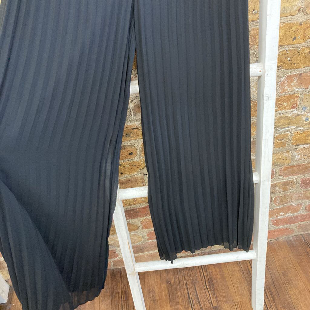 Pleated Chiffon Pants