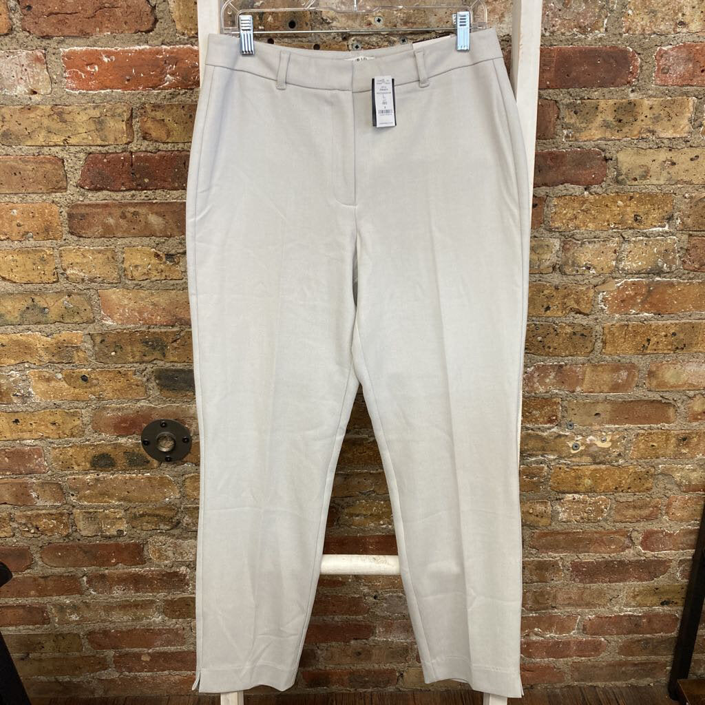 NWT Pants Slim Ankle