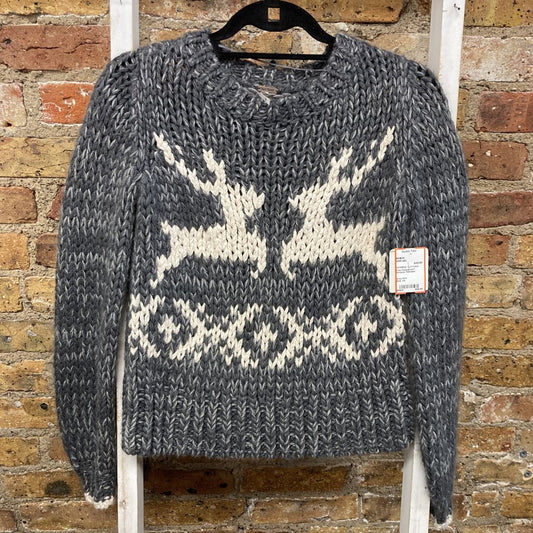 NWT Sweater Reindeer