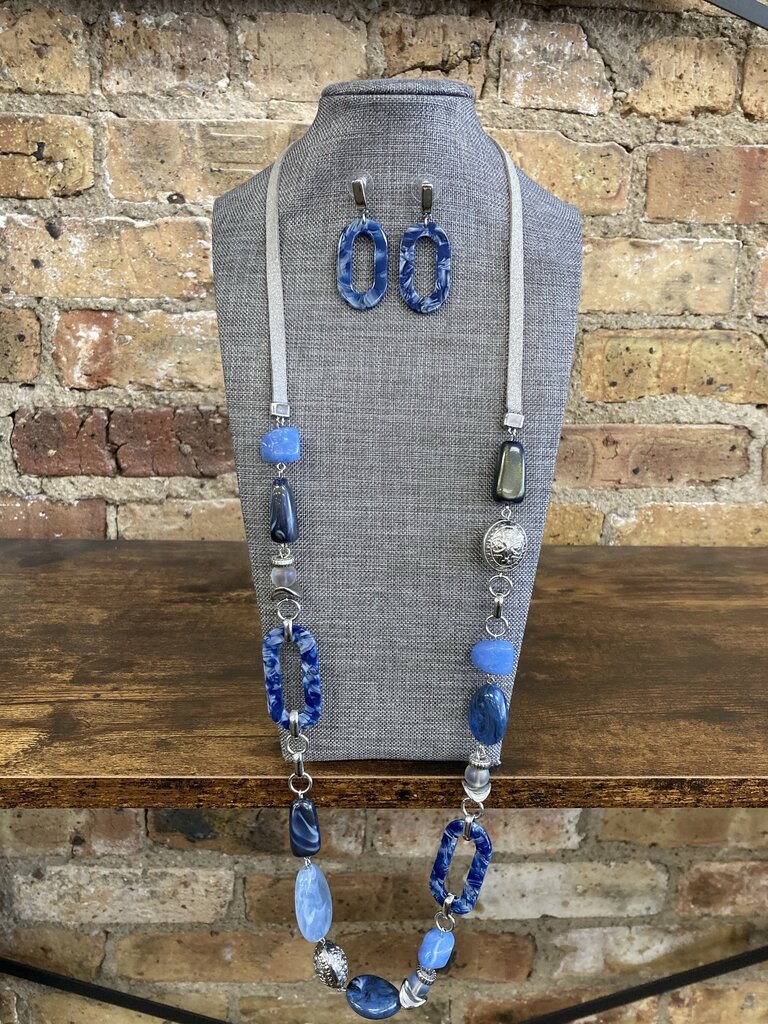 Necklace & Earrings