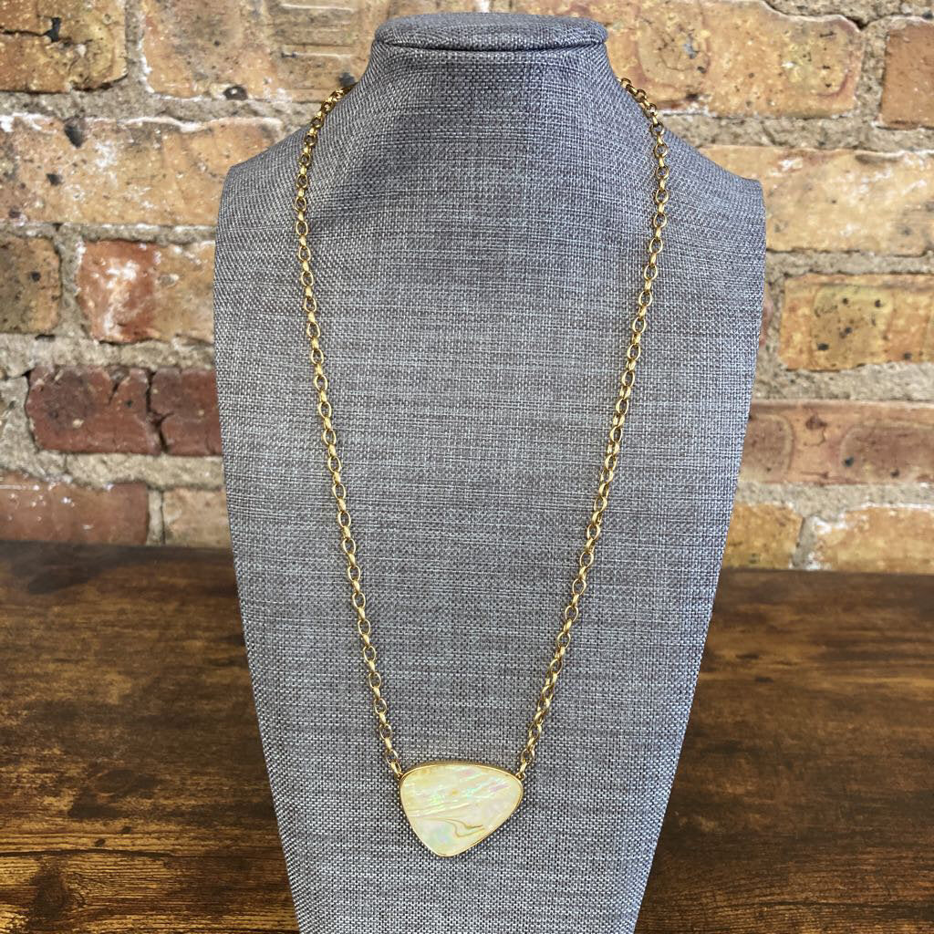 NWT Necklace