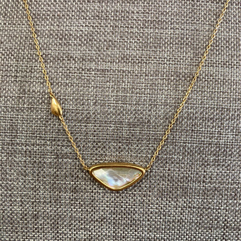 NWT Necklace