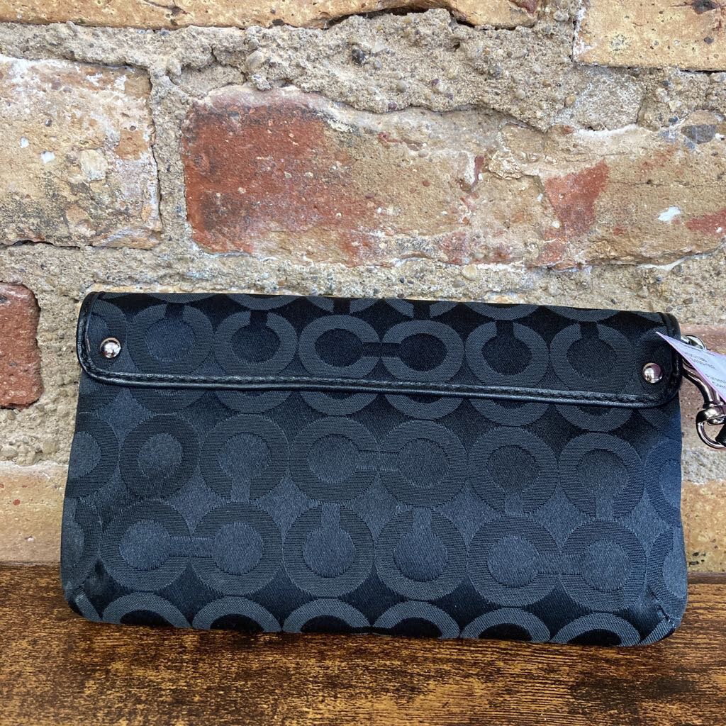 Logo Clutch
