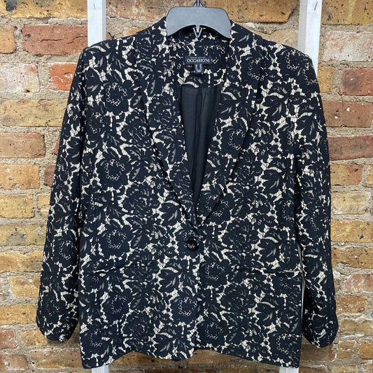 Jacket/Blazer Lace Detail
