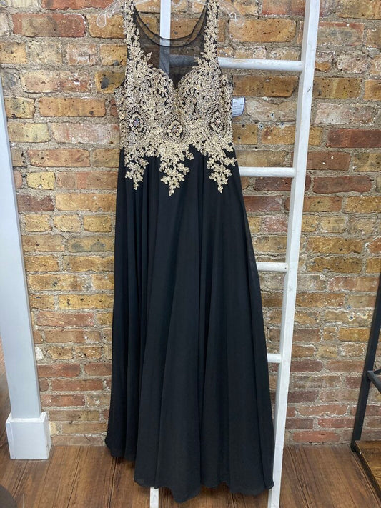 Dress Formal Embellished