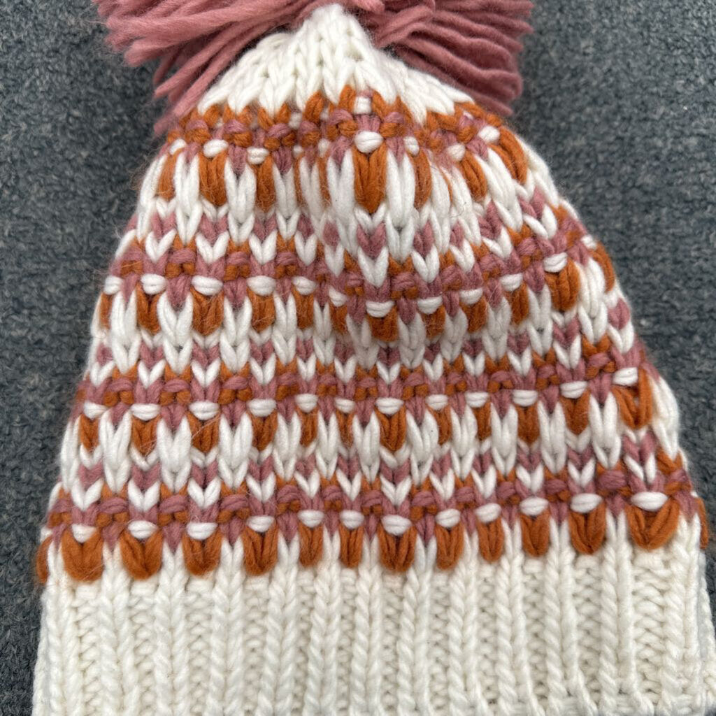 Hat knit pompom NWT
