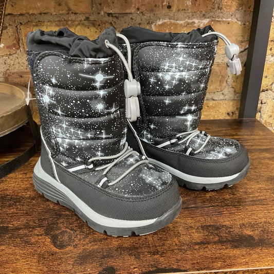 Snow Boots Space