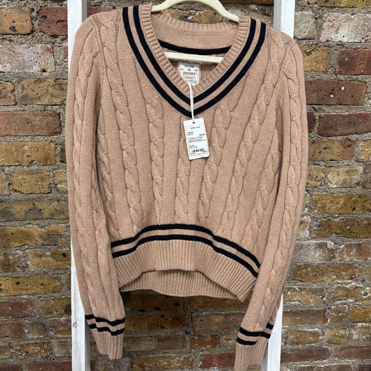 NWT Sweater Crop Cable Knit
