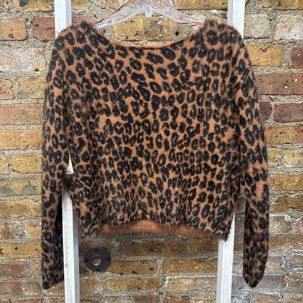 NWT Sweater Animal Print