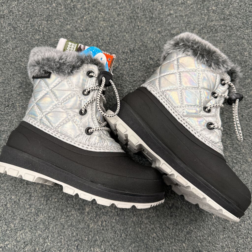 NWT Snow Boots Fur Lined