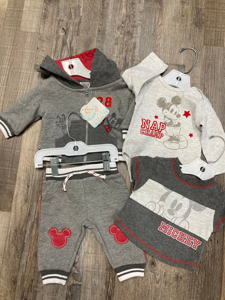 NWT 4PC mickey