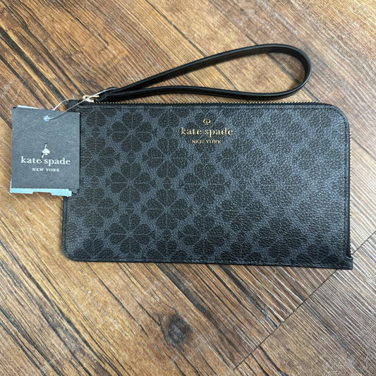 NWT Wristlet