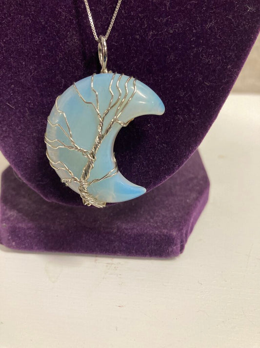 Necklace moon stone