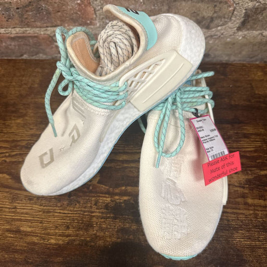 Sneakers Trail Pharrell Williams