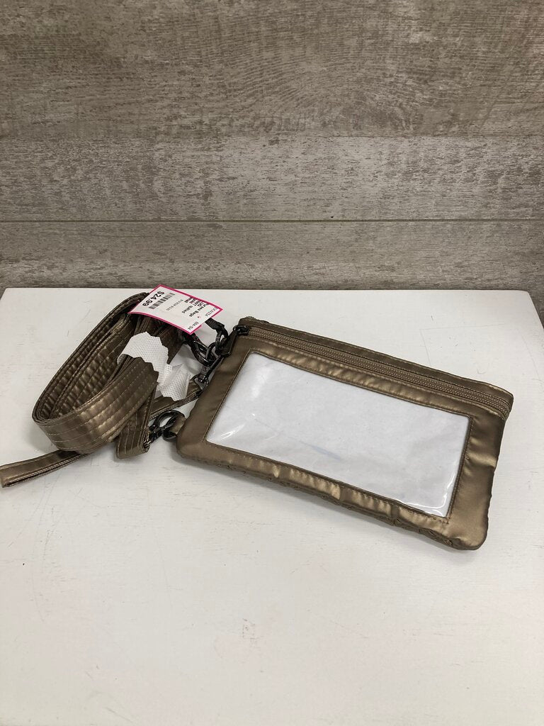 NWT quilted wristlet