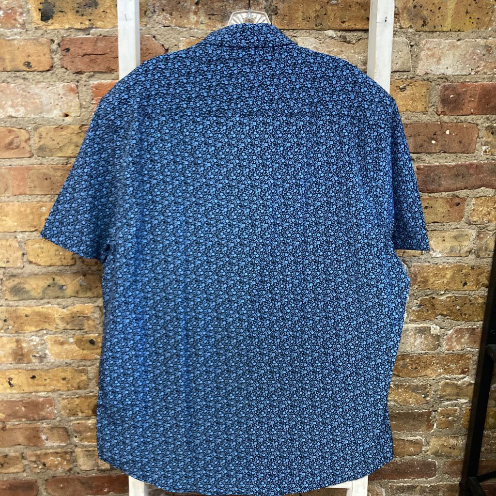 NWT Shirt SS BD Floral