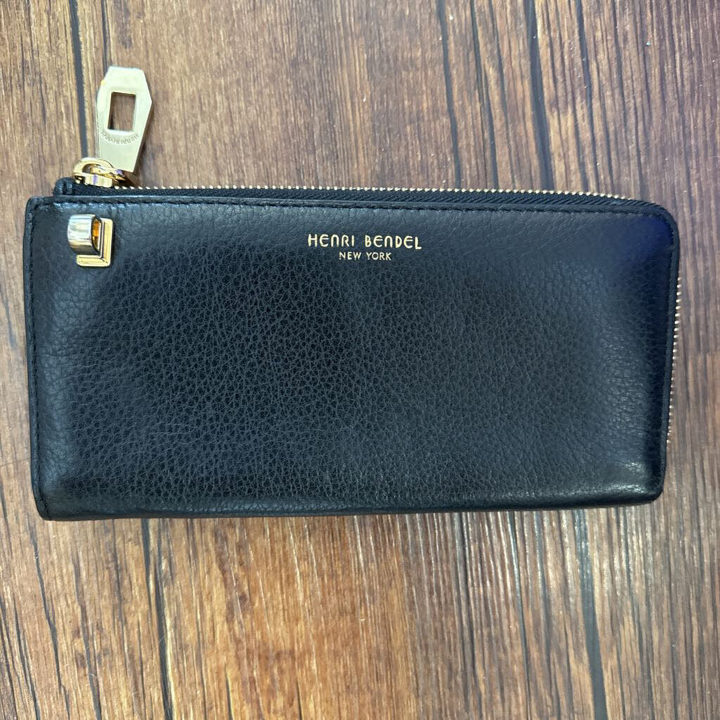 Leather Locking Zip Wallet