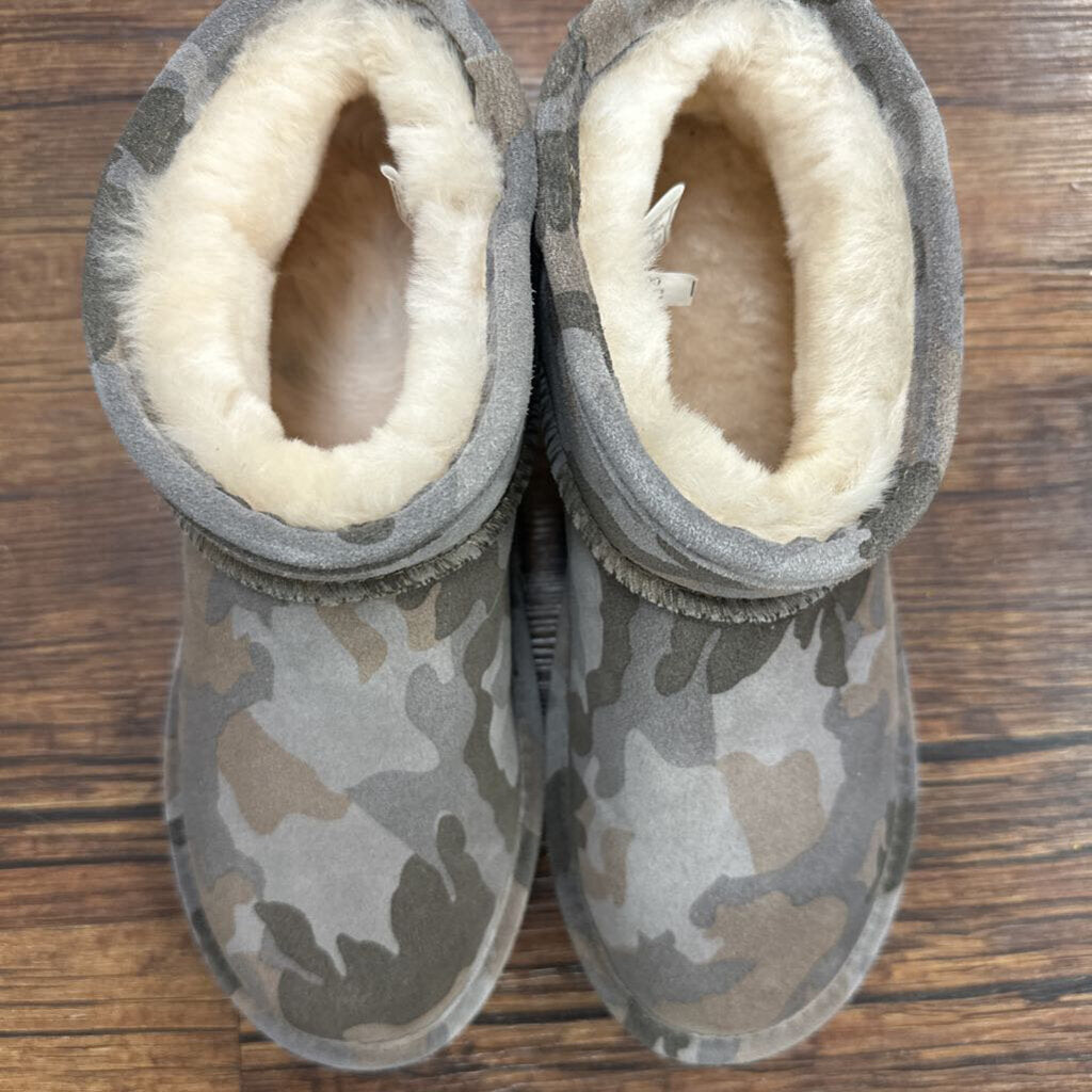 Camo Boots Short