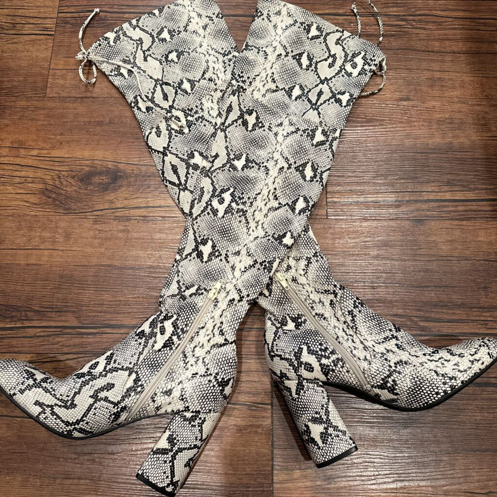 Tall Boots Snake Skin