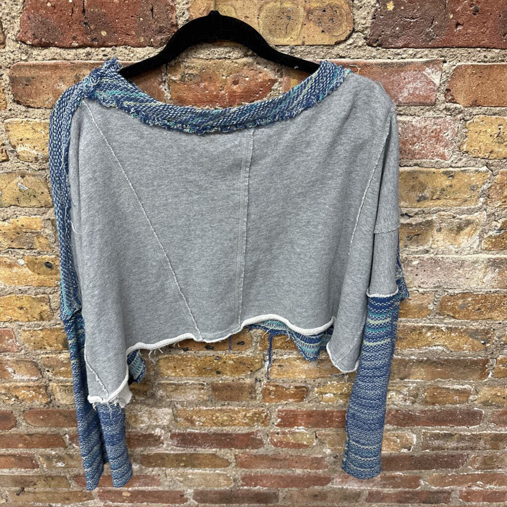 Boxy Crop Sweatshirt