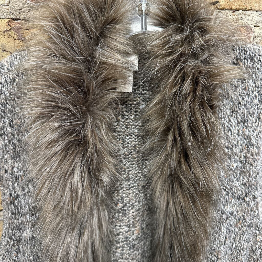 Vest with Fur