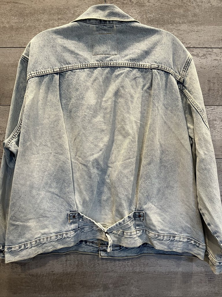 NWT Jacket Jean Lightwash