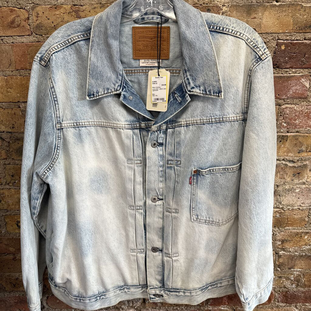 NWT Jacket Jean Lightwash