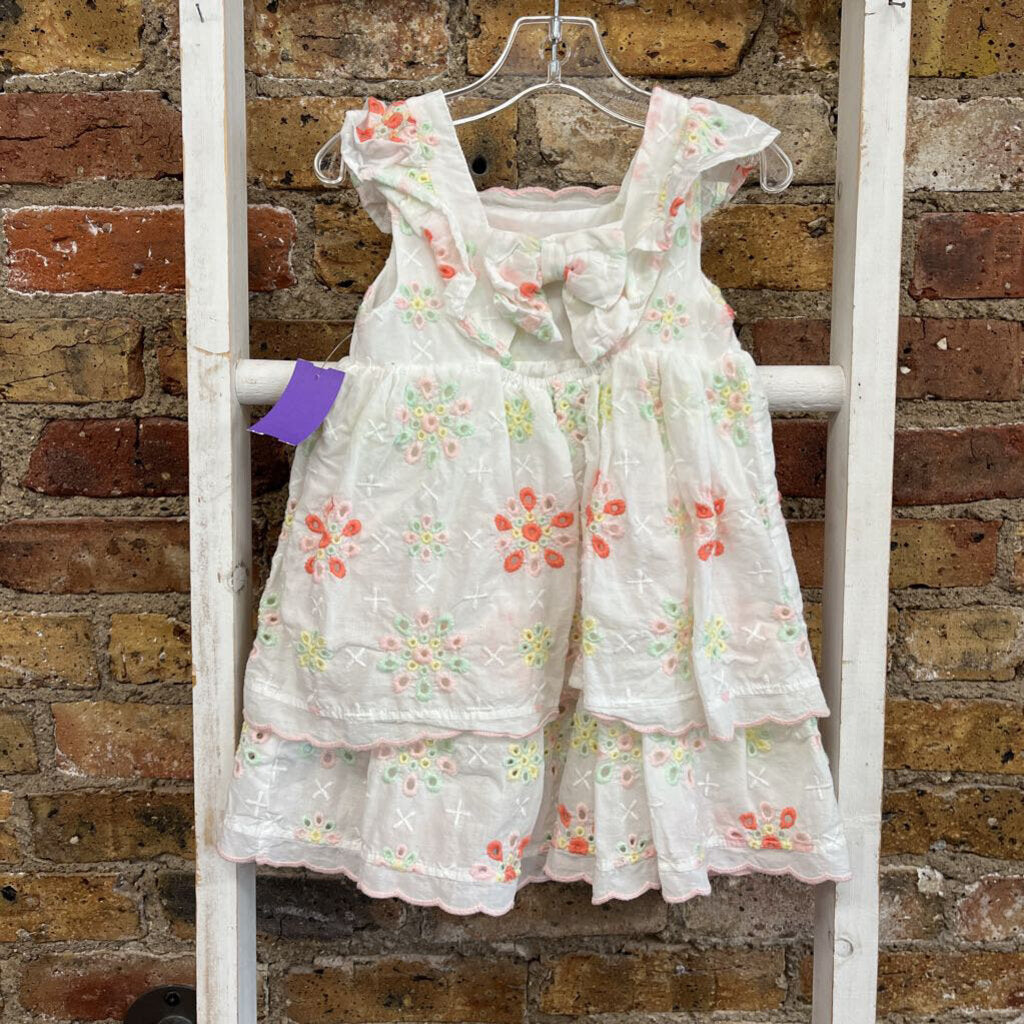 Dress Eyelet Floral