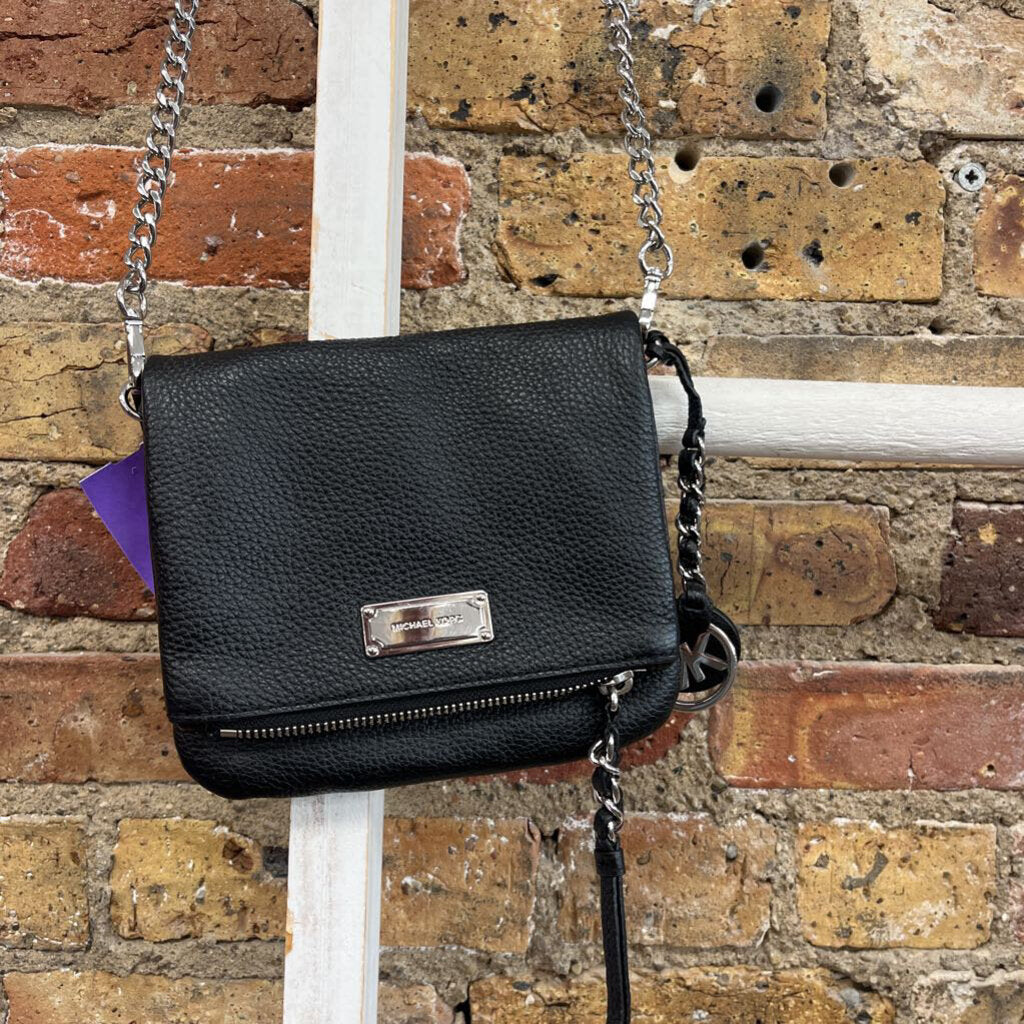 Pebbled Crossbody
