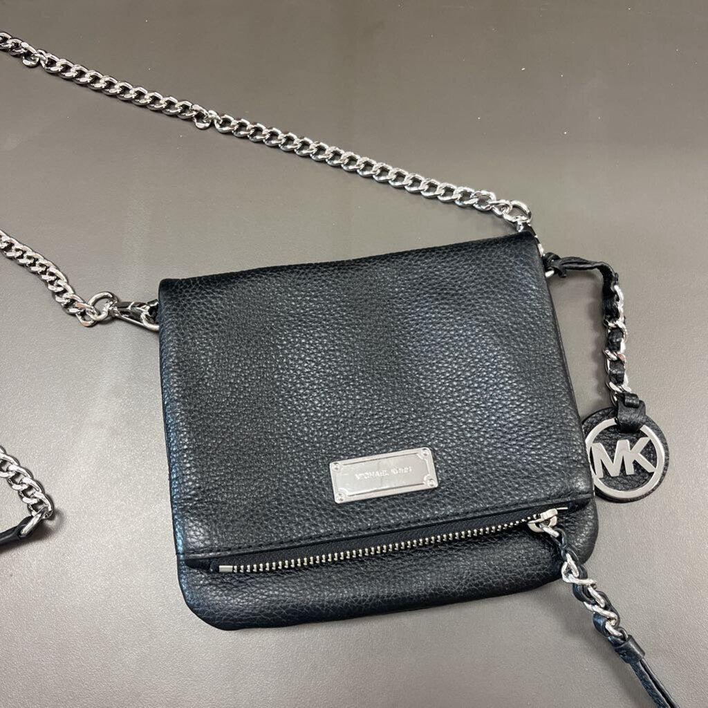 Pebbled Crossbody