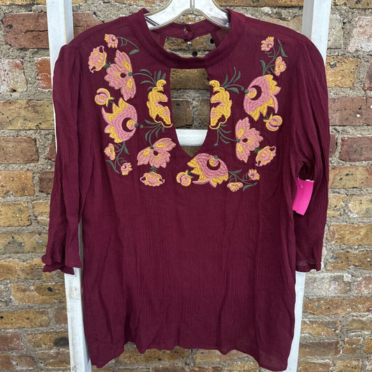 Top Embroidered 3/4 Slv