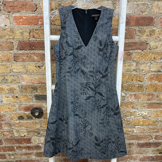 Sleeveless Vneck Dress