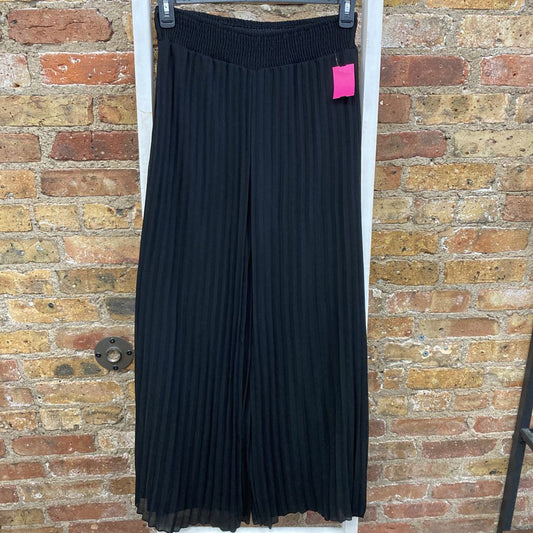 Pleated Chiffon Pants