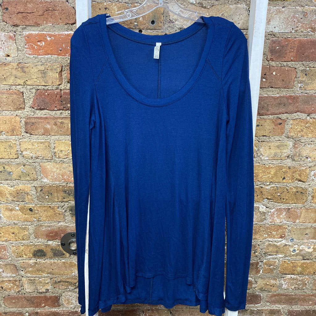 Flowy Ribbed LS Top