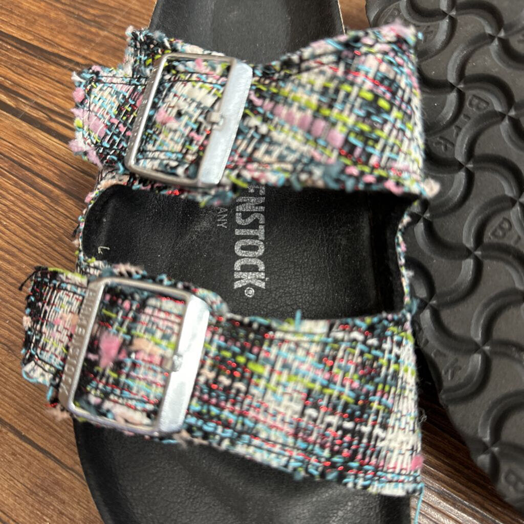 Slides Tweed
