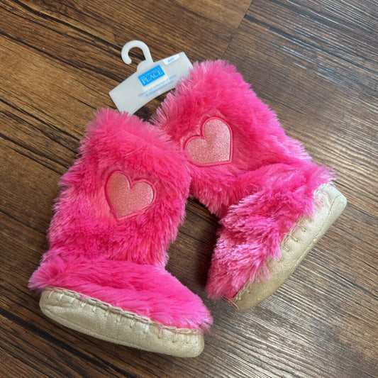 NWT Slippers Fuzzy