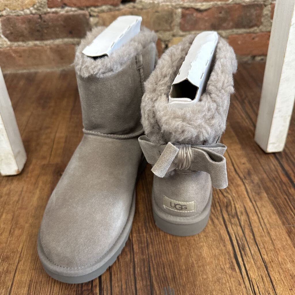 NEW Suede Boots