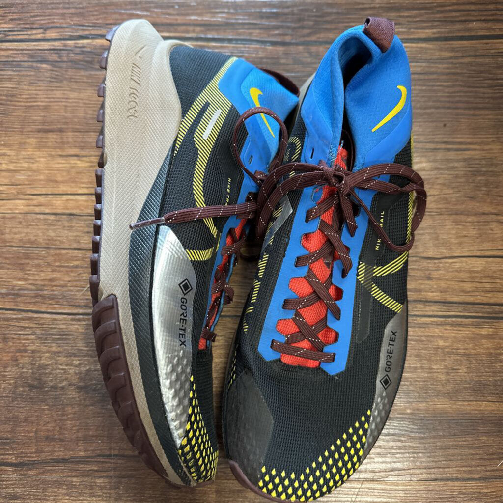 Sneakers React Trail