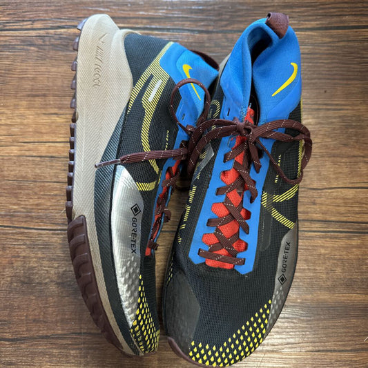 Sneakers React Trail