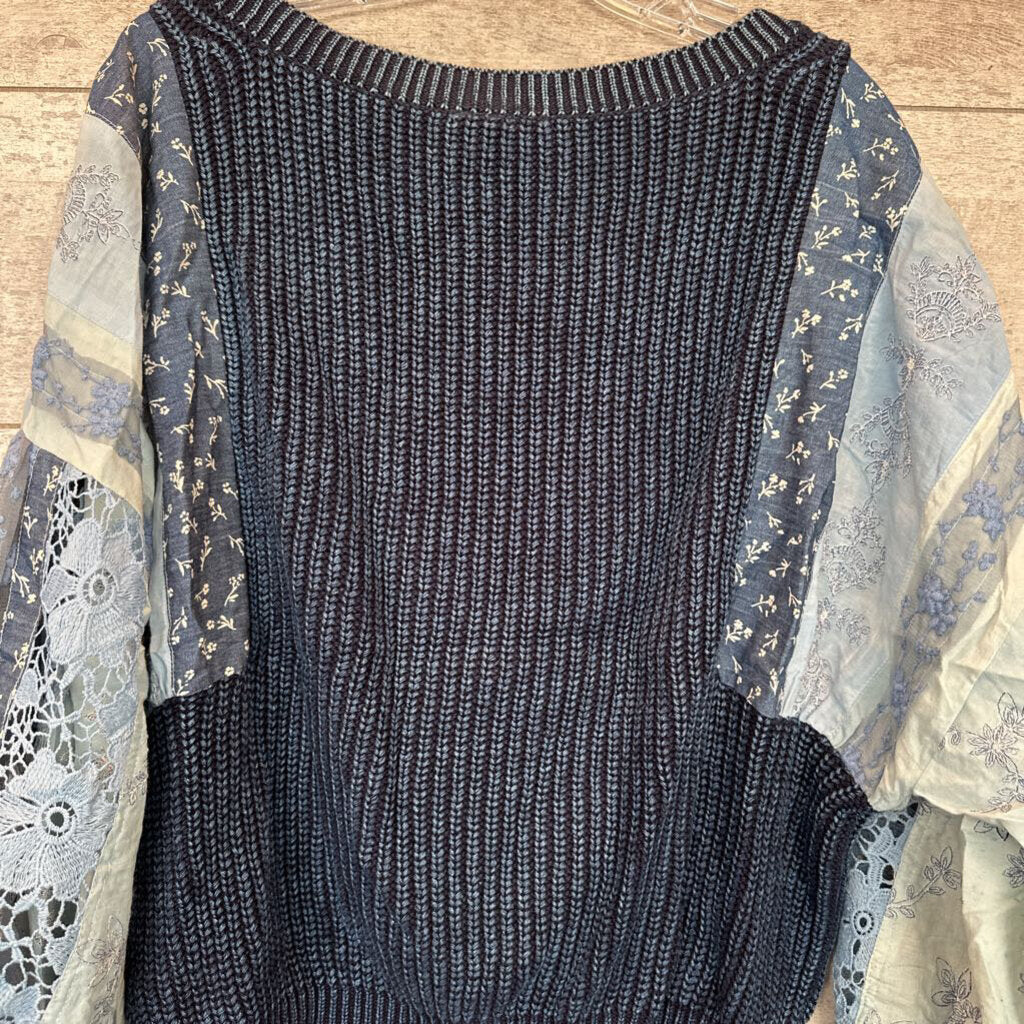 Sweater Eyelet