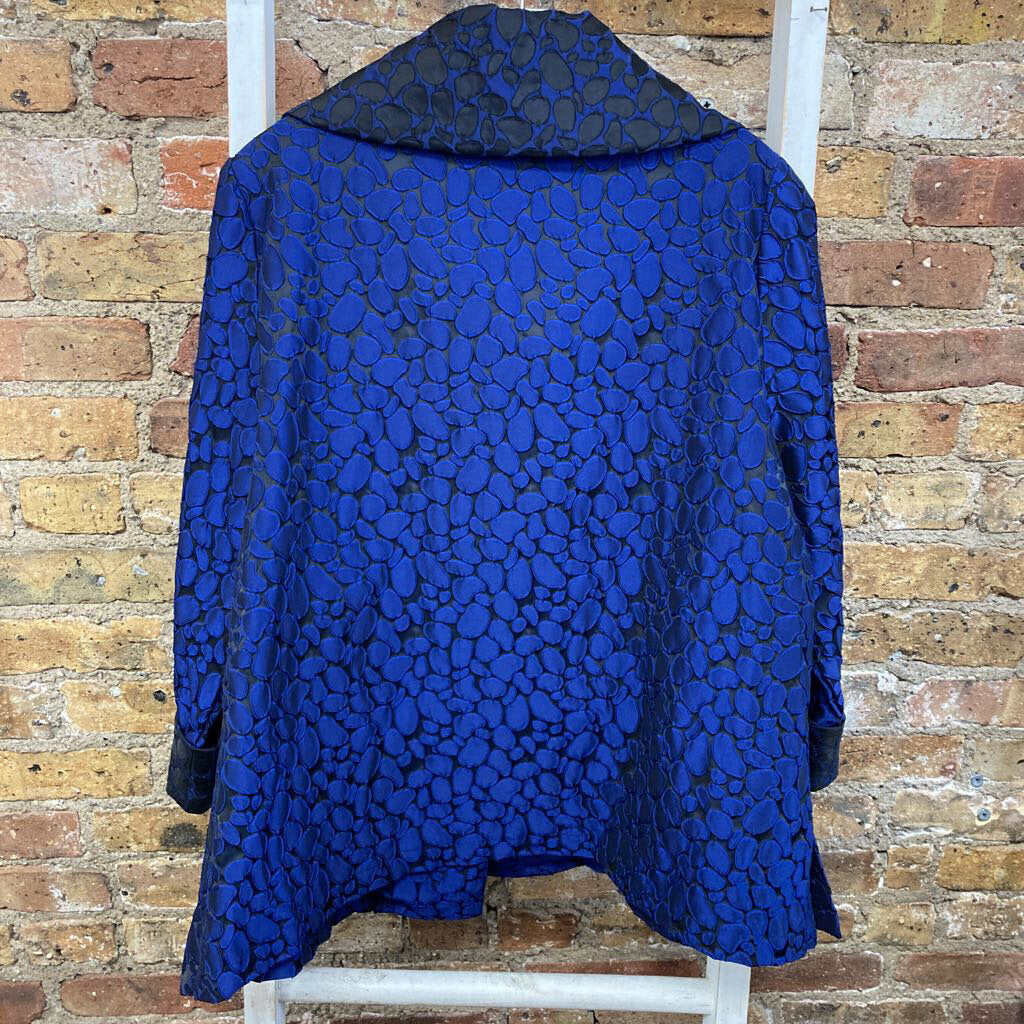 NWT Pebble Pattern Jacket 2 Button